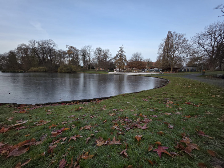 Die Warnschilder am Stadtgraben wurden kürzlich abgebaut.