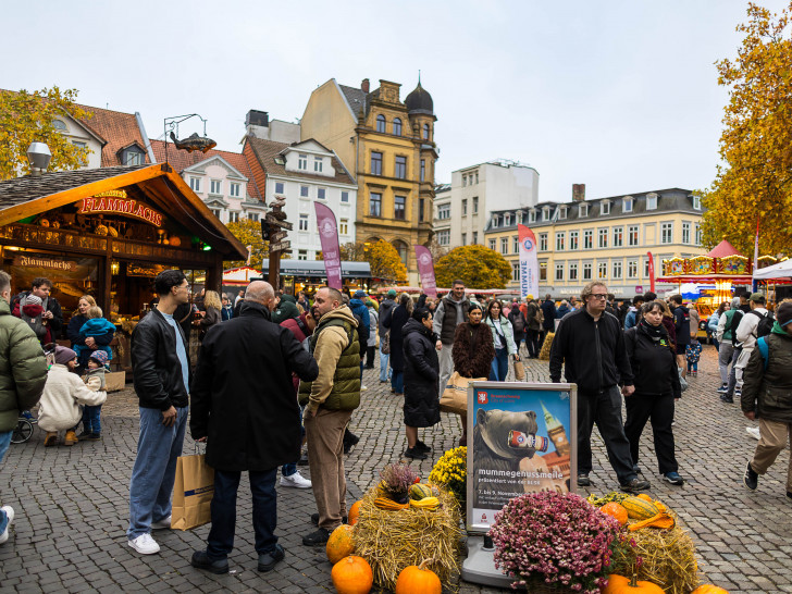 Drei Tage schlemmen: Die mummegenussmeile, präsentiert von der Braunschweigischen Landessparkasse, lockte vom 7. bis zum 9. November mit zahlreichen Leckereien zu einem Besuch in die Innenstadt.