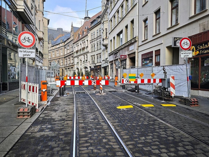 Absperrung für Weihnachtsmarkt am 26.11.2025