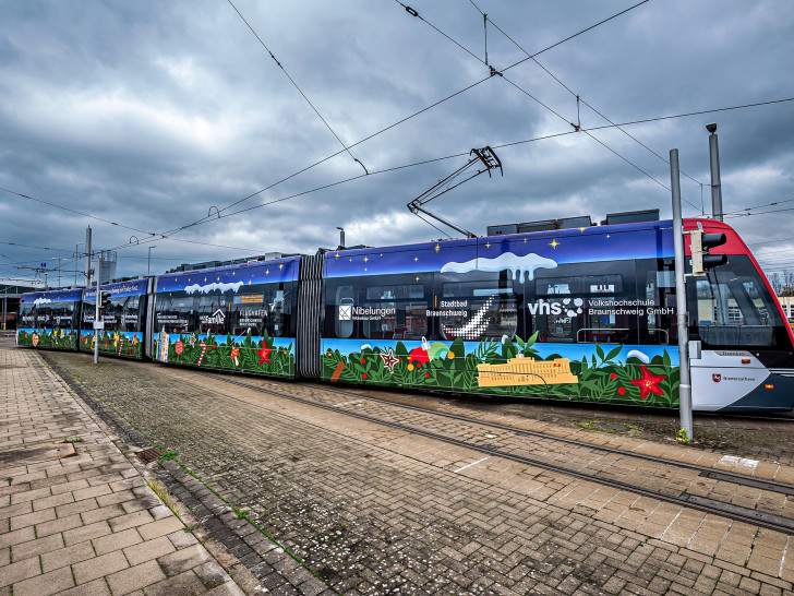 Braunschweig bekommt in diesem Jahre eine Weihnachtstram.