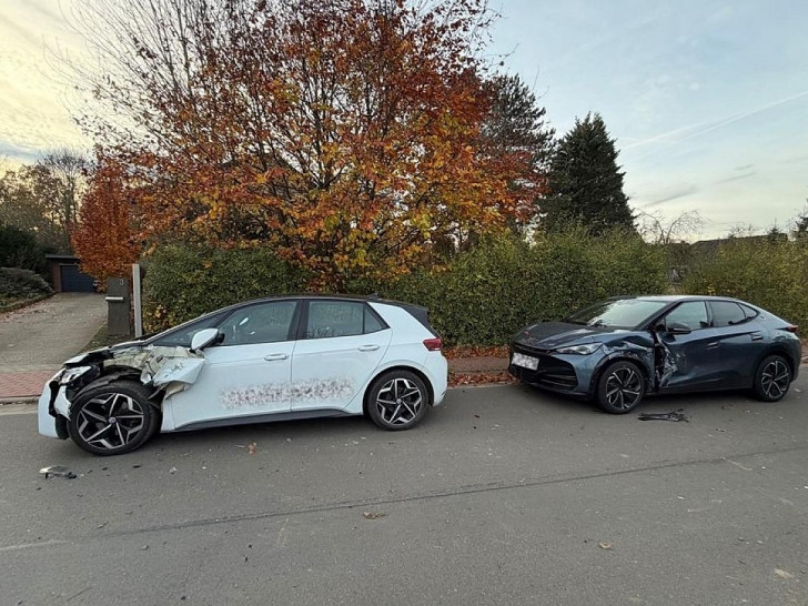 Beschädigte PKW (Archiv)