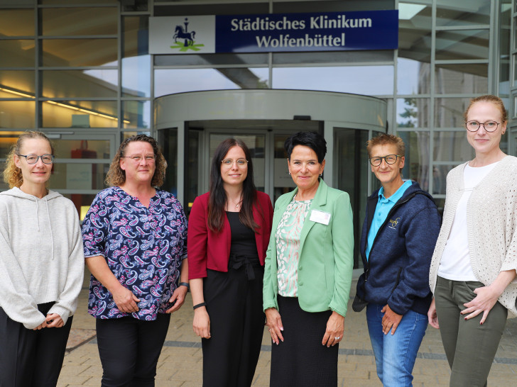 Das Team aus Mitarbeitern des Klinikums und des Landkreises veranstaltet einen gemeinsamen Informationsabend zum Thema Demenz.