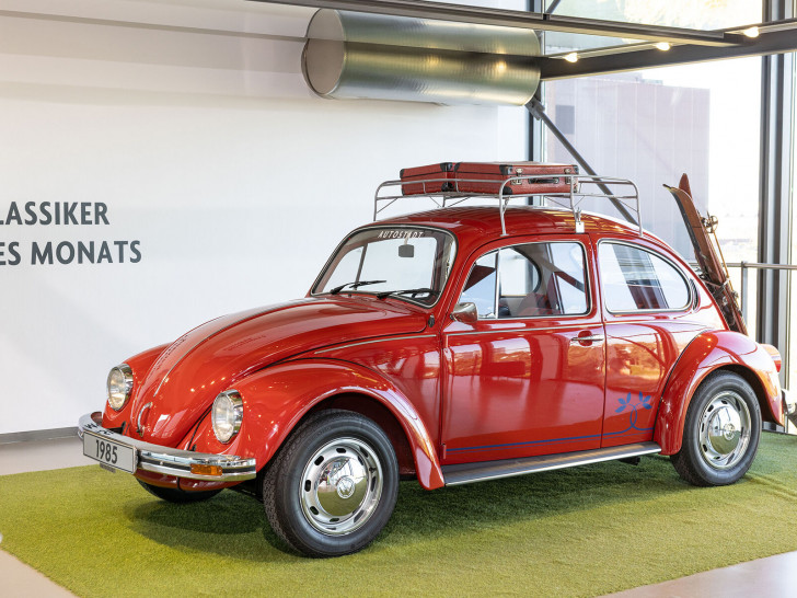40 Jahre  Samtroter Sonderkäfer: Das vorletzte Käfer Sondermodell für den deutschen Markt ist im Dezember als Klassiker des Monats im Zeithaus der Autostadt in Wolfsburg zu sehen.