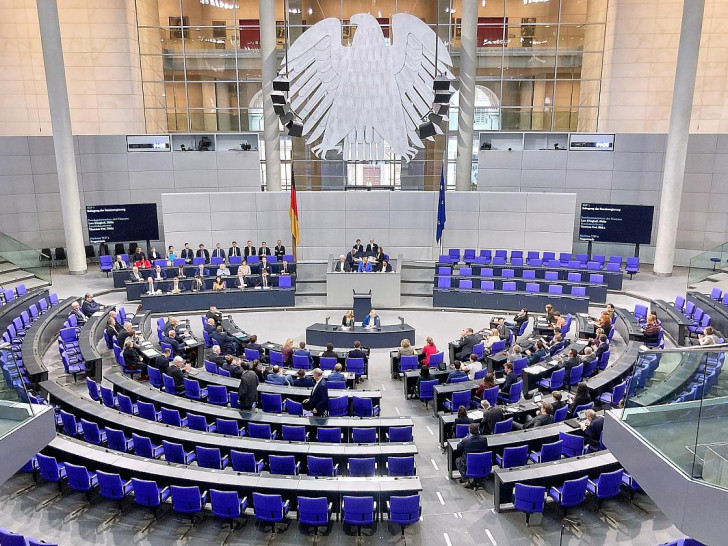 Bundestagssitzung am 03.12.2025