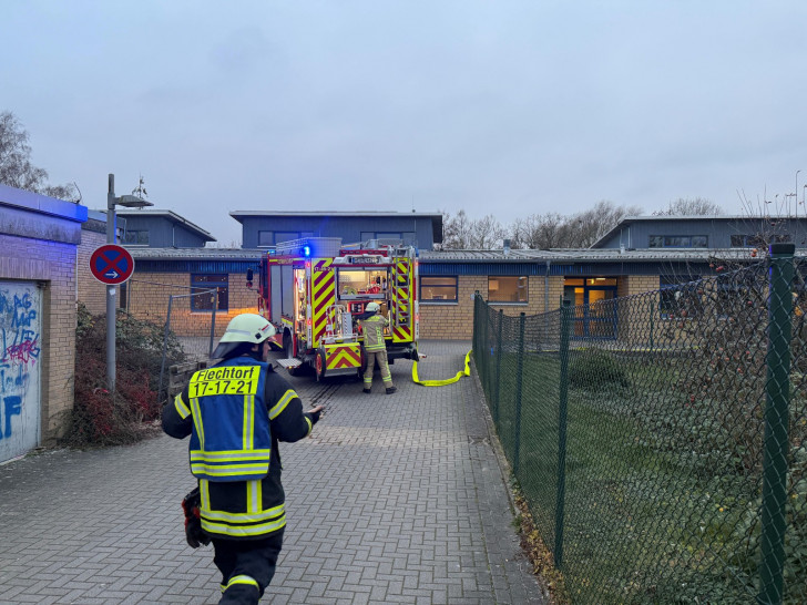 Am heutigen Dienstag kam es zu einem Feuerwehreinsatz in der Kita in Flechtdorf. 
