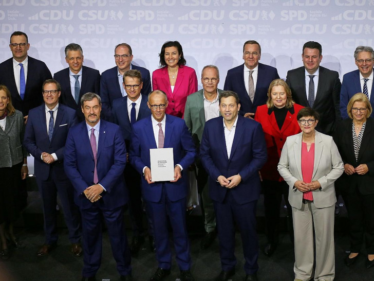 Unterzeichnung Koalitionsvertrag zwischen CDU, CSU und SPD (Archiv)