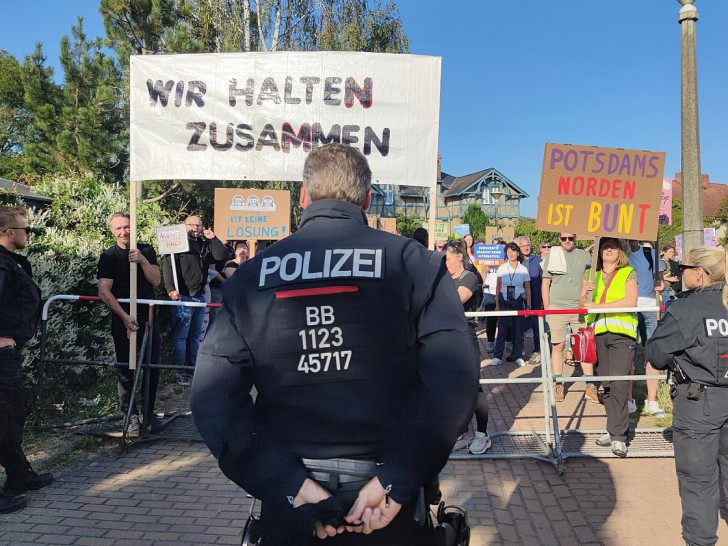 Demo gegen AfD-Wahlparty in Brandenburg (Archiv)