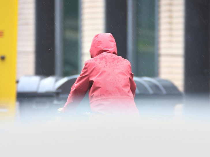 Mann mit Kapuze (Archiv)