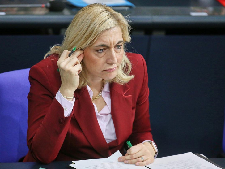 Nina Warken am 17.12.2025