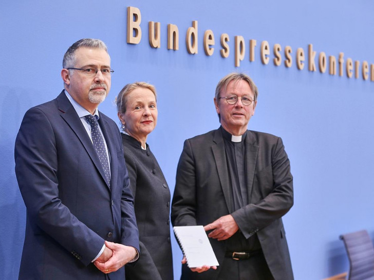 PK Kritische Fragen an die neue strategische Rüstungsexportpolitik der Bundesregierung am 17.12.2025