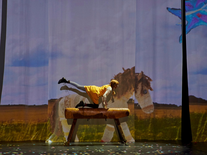 Gute Unterhaltung für Familien mit Kindern: Noch bis zum 17. Januar inszeniert das Staatstheater Braunschweig das Familienstück „Pippi Langstrumpf“. 