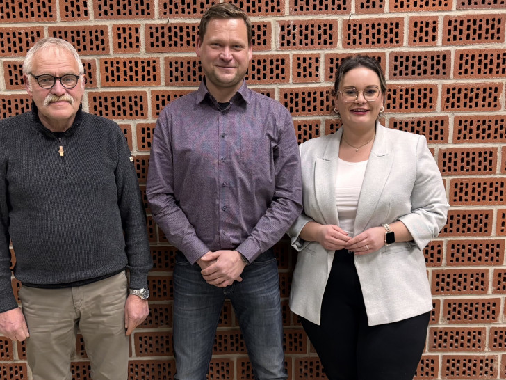 Uwe Weiß (li.), Dennis Grühl und Lena-Sophie Laue.