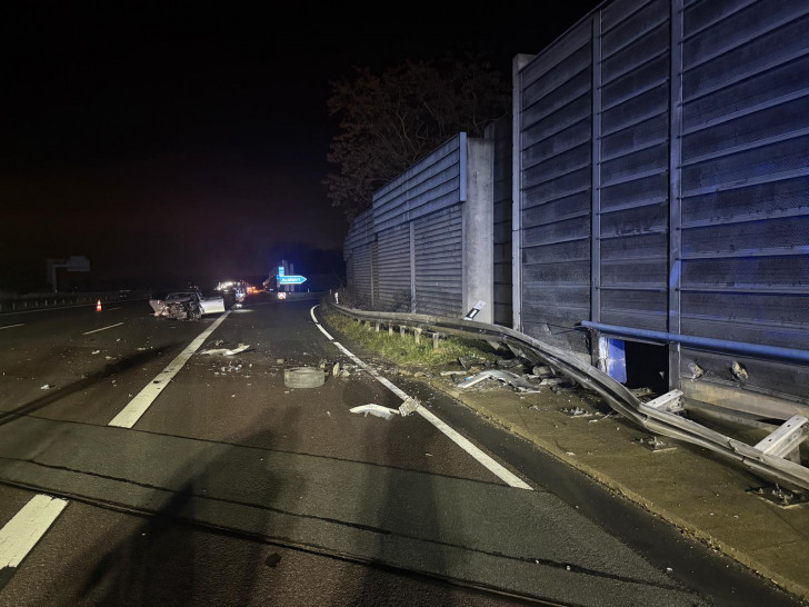 Am Samstagmorgen kam es auf der A2 zu einem schweren Unfall. 