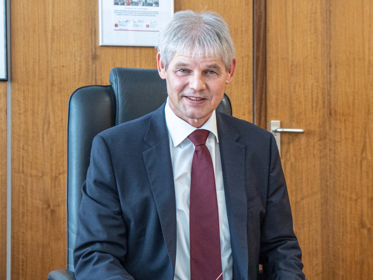 Zum Jahresende wendet sich Salzgitter Oberbürgermeister Frank Klingebiel mit einer persönlichen Weihnachtsbotschaft an die Bürgerinnen und Bürger der Stadt. 