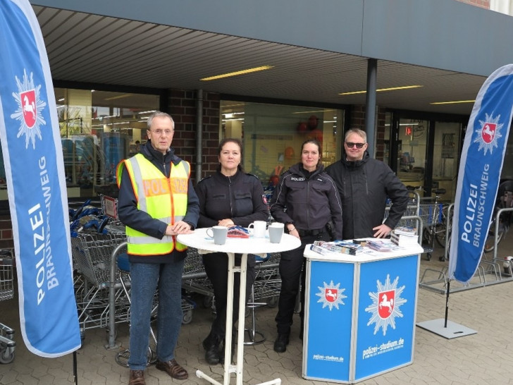 In Querum fand eine Präventionsaktion der Polizei zur Kundensensibilisierung statt. 
