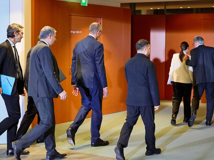 Friedrich Merz und Wolodymyr Selenskyj am 15.12.2025