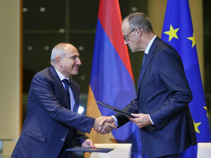 Nikol Paschinjan und Friedrich Merz am 09.12.2025