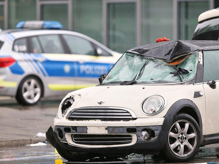 Tatfahrzeug nach Autoattacke in München am 13.02.2025