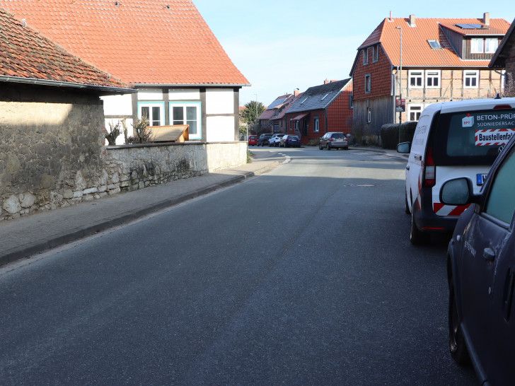 Die Abbenroder Straße in Destedt soll Tempo 30 bekommen.