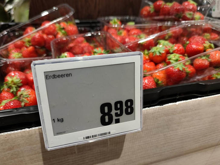 Erdbeeren im Supermarkt (Archiv)