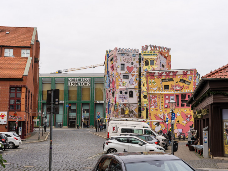 Am südlichen Ende der Schloss-Arkaden bildet der Saturn-Markt einen Pol mit Anziehungskraft.