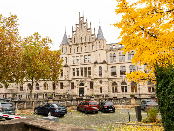 Das Oberlandesgericht am Ruhfäutchenplatz.