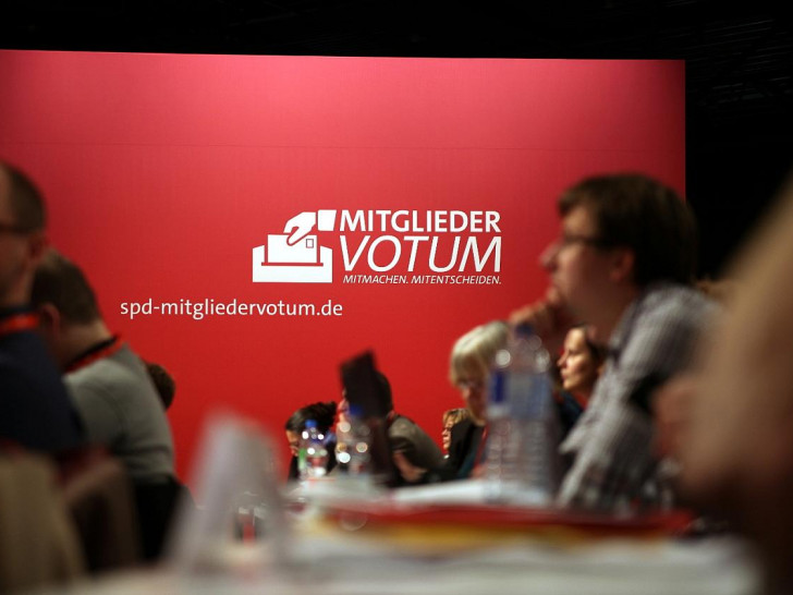 Werbung für SPD-Mitgliederentscheid auf SPD-Parteitag (Archiv)