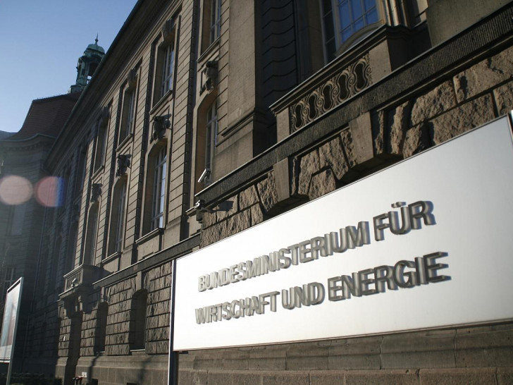 Bundeswirtschaftsministerium mit bis 2021 gültigen Beschriftung (Archiv)