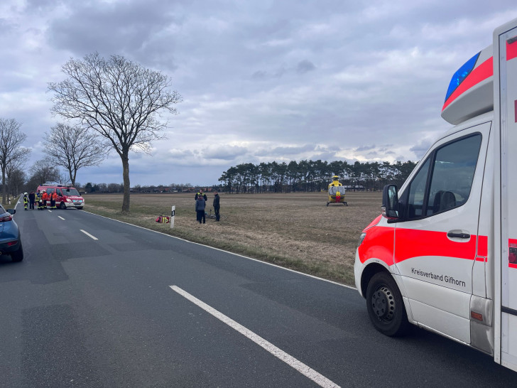 Auch der Rettungshubschrauber Christoph 30 war gekommen.