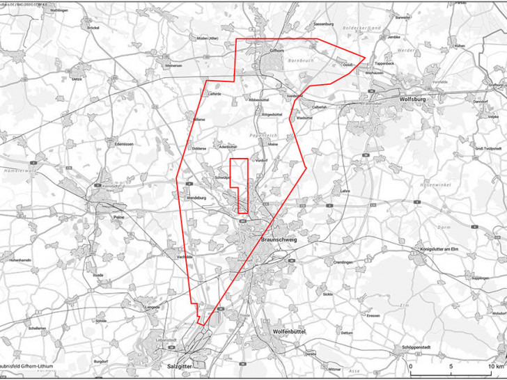 Das Erlaubnisfeld „Gifhorn-Lithium“ erstreckt sich von Salzgitter im Süden bis Gifhorn im Norden mit Ausnahme einer Fläche nördlich und östlich des Braunschweiger Hafens.	