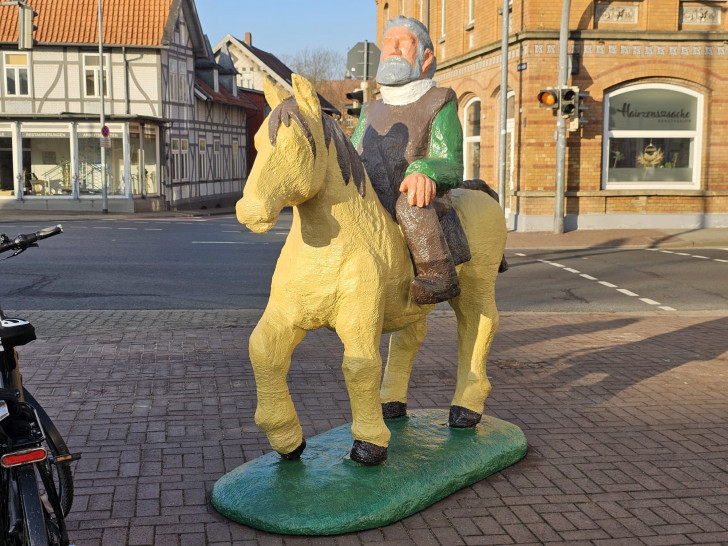 Der Kleine Reiter steht wieder auf dem Juliusmarkt.