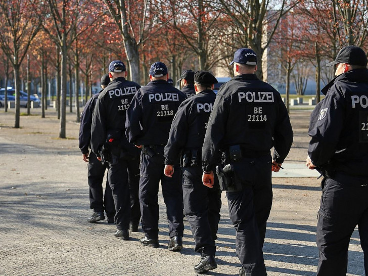 Polizisten (Archiv)
