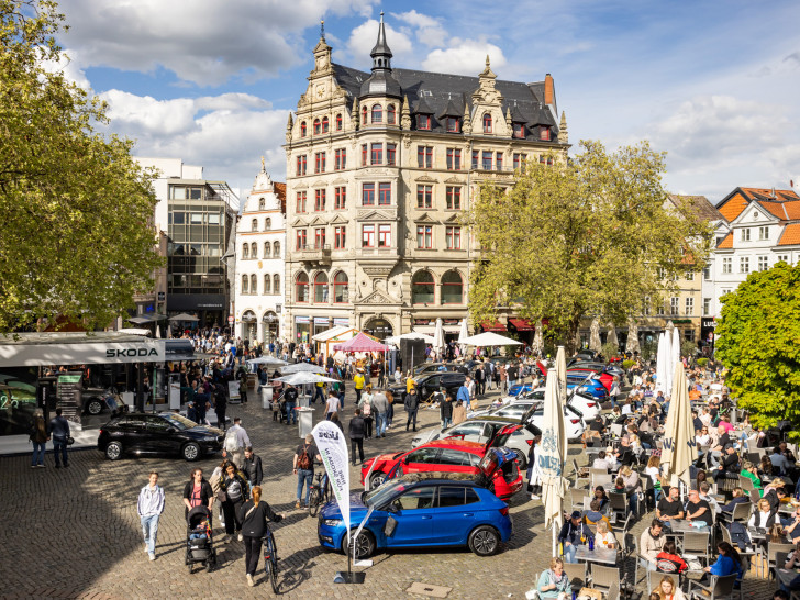 Am 26. und 27. April präsentiert die Braunschweig Stadtmarketing GmbH den Stadtfrühling in der Braunschweiger Innenstadt, mit einer Freiluftmesse rund um das Thema Mobilität und geöffnetem Einzelhandel am Sonntag.