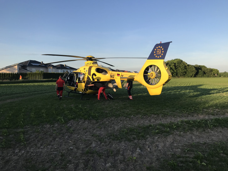 Der Rettungshubschrauber im Einsatz.