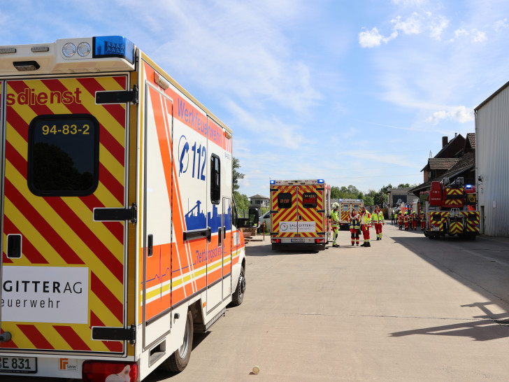 Mehrere Mitarbeiter mussten ins Krankenhaus gebracht werden.