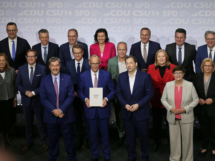 Unterzeichnung Koalitionsvertrag zwischen CDU, CSU und SPD (Archiv)