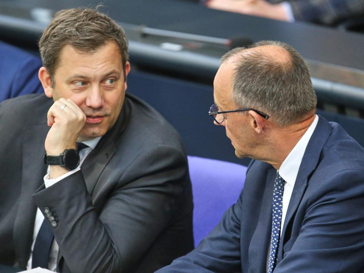 Lars Klingbeil und Friedrich Merz (Archiv)