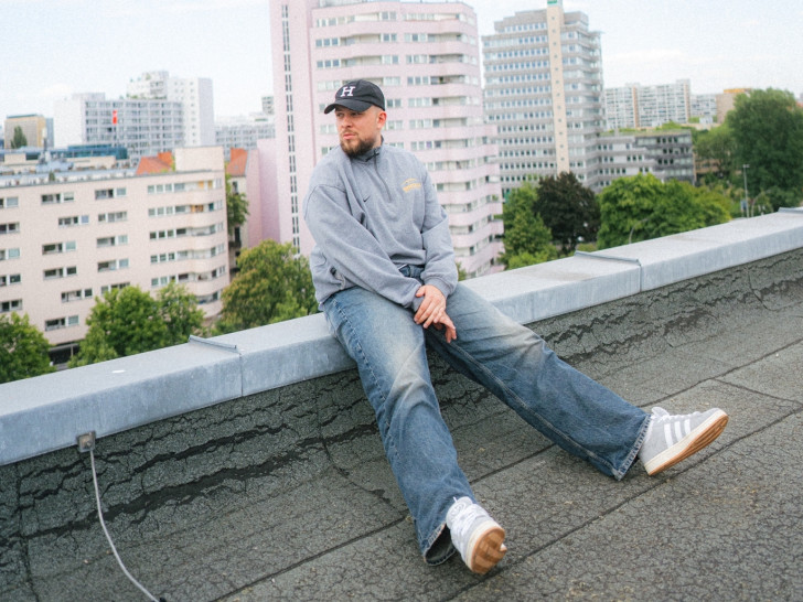 Luca Noel ist am 21. Juni zu Gast auf der Sommerbühne.