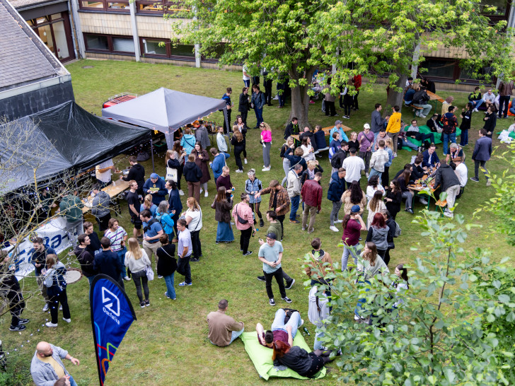 Beim Campustag der Ostfalia erwartet die Besucher ein buntes Programm.
