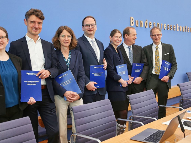 Vorstellung des Gutachtens zur Verfügbarkeit innovativer Arzneimittel am 22.05.2025