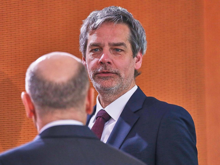Olaf Scholz und Steffen Hebestreit (Archiv)