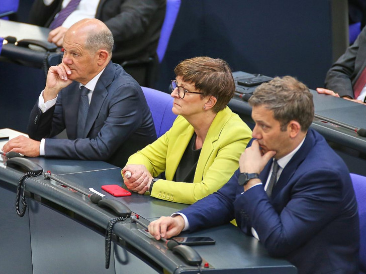 Olaf Scholz, Saskia Esken und Lars Klingbeil am 06.05.2025