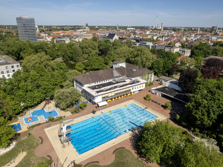 Im Freibad Bürgerpark wurde am heutigen Freitag die Freibadsaison eröffnet. 