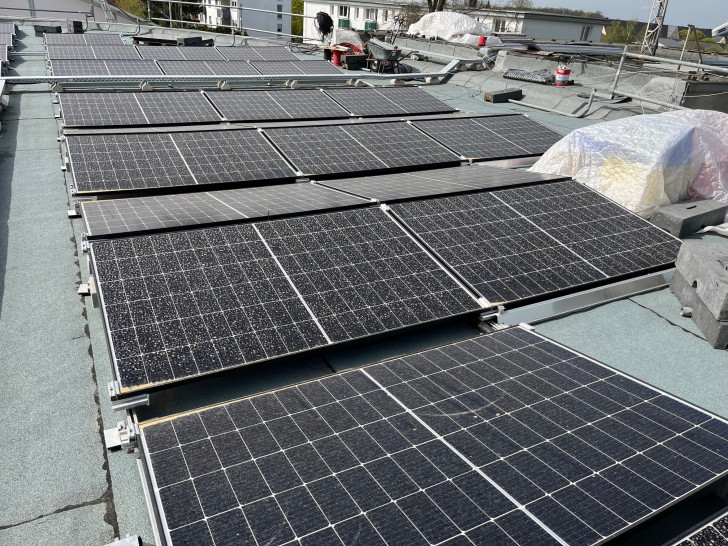 Verschmutzte PV-Module können den Sonnenstrom bremsen.