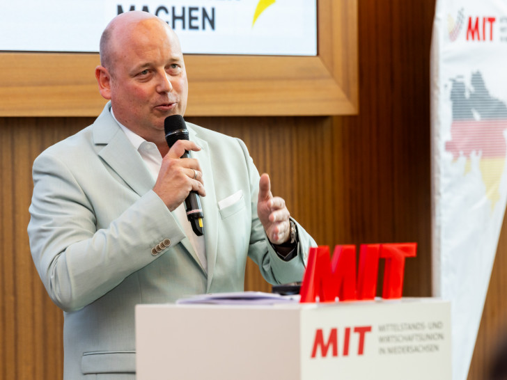Holger Bormann bei seiner Bewerbungsrede zum Landesvorsitzenden.