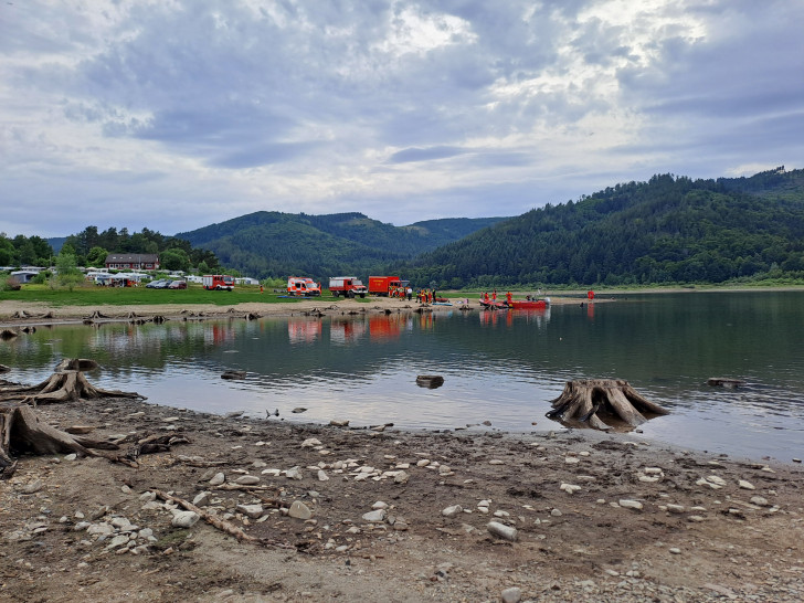 Am Sonntag wurde in der Innerstetalsperre nach einer Person gesucht. 
