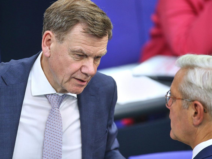 Johann Wadephul und Norbert Röttgen am 26.06.2025