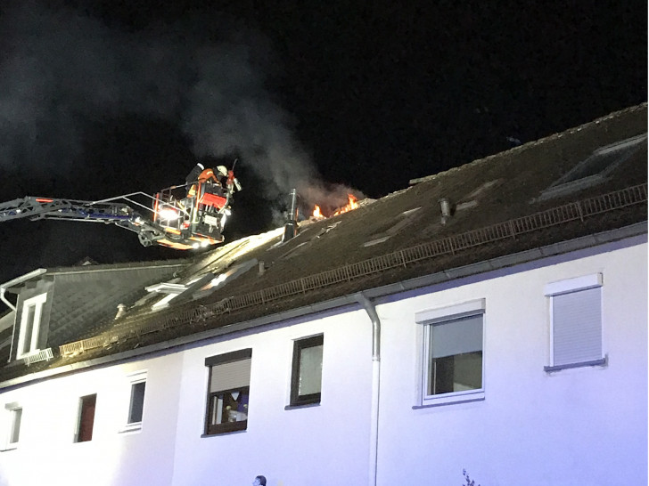 Am Sonntag kam es zu zwei Bränden im Braunschweiger Stadtgebiet.