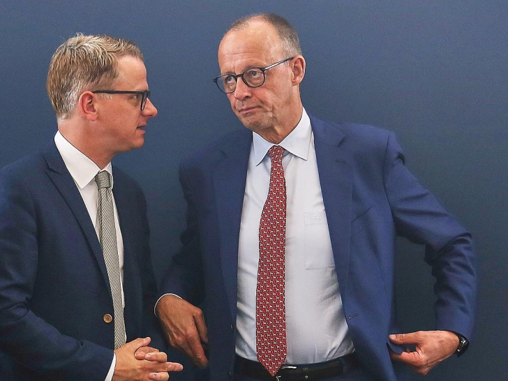 Carsten Linnemann und Friedrich Merz am 23.06.2025