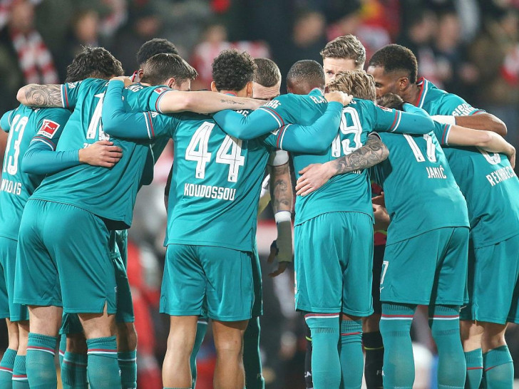 Mannschaftskreis vom FC Augsburg (Archiv)